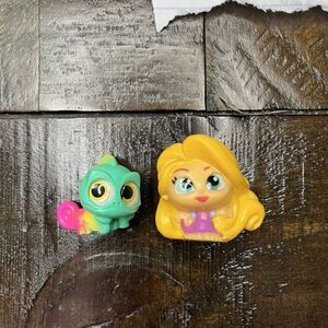 Disney Doorables figures Tangled Rapunzel and Pascal